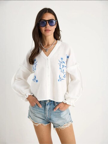 Chemisier Bianco Lucci en blanc : devant