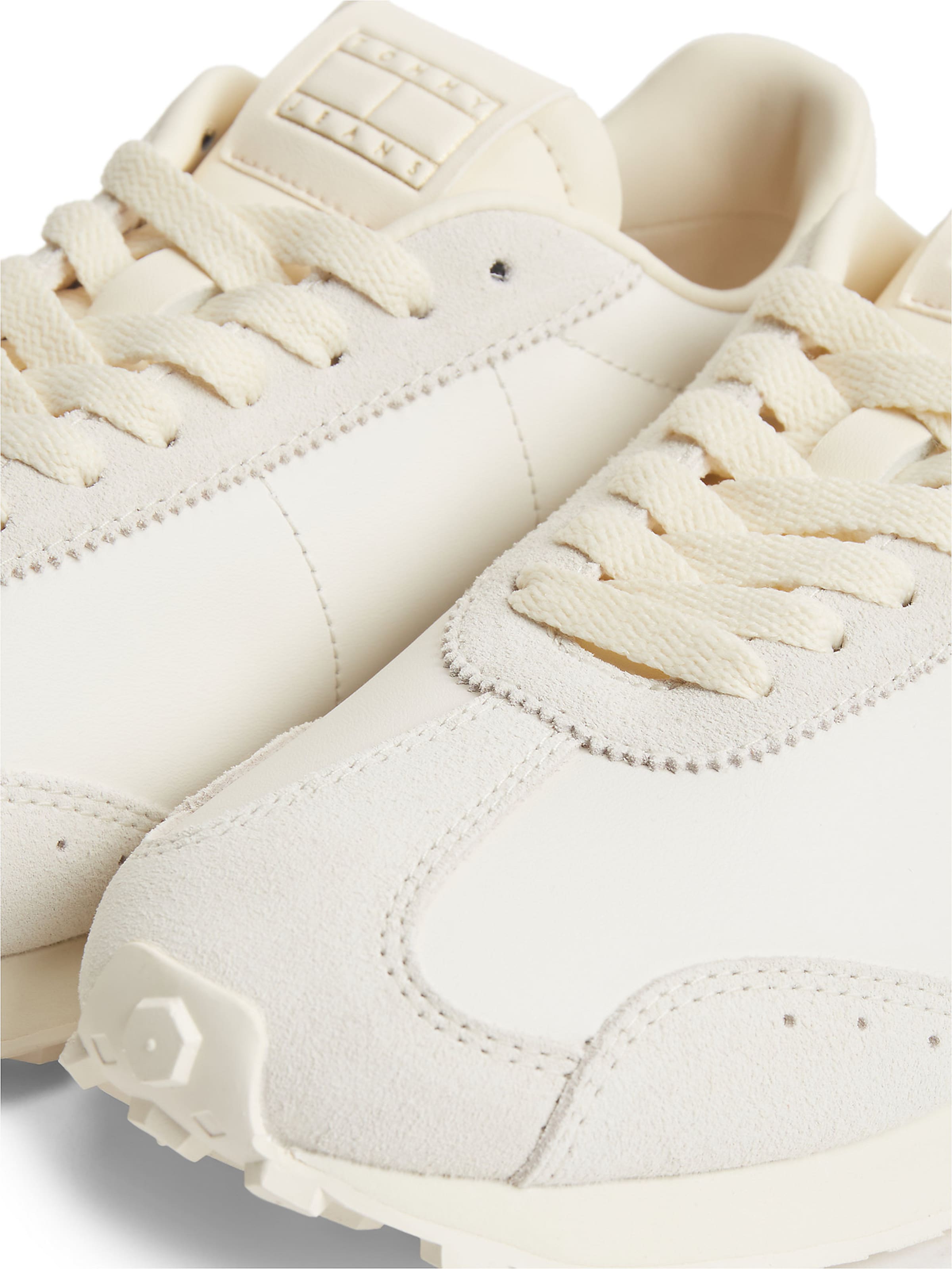 Tommy Jeans Sneaker in Beige