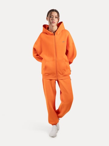 Smilodox Lyanna Basic Zipper Hoodie in Orange
