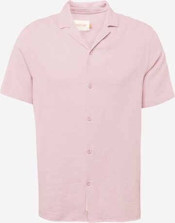 Revolution Regular fit Button Up Shirt in Pink: front