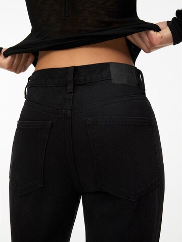 Pull&BearLoosefit Traperice - crna boja
