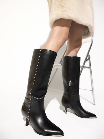 Lola Casademunt - Bota em preto
