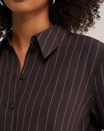 Camicia da donna di WE Fashion in marrone