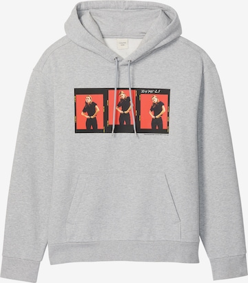 Sweat-shirt 'OUTTAKES' Calvin Klein en gris : devant