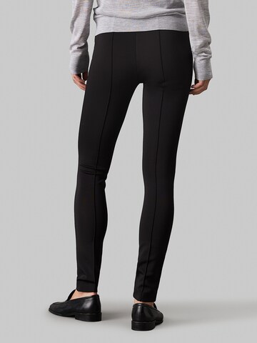 Skinny Leggings de la Calvin Klein pe negru