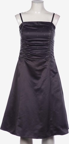 Mariposa Dress in XL in Grey: front