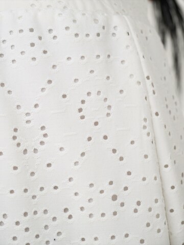 ONLY Loosefit Bukser 'ONLSMILLA' i hvid