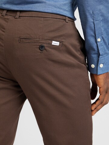 Lindbergh Slim fit Chino trousers 'Superflex' in Brown