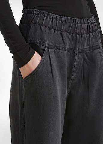 Wide Leg Jean à pince DEHA en noir