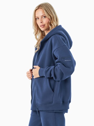 Organication Sweatjacke in Blau