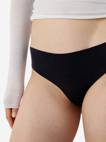 Slip 'Invisible' di ETAM in nero