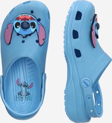 Clogs 'Stitch Classic' di Crocs in blu