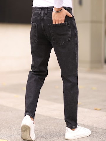 Trendyol Regular Jeans in Black