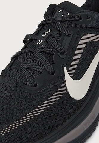 NIKE Спортивная обувь 'Quest 7' в Черный: спереди