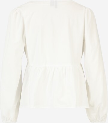 Vero Moda Petite Bluse 'GILI' i hvid