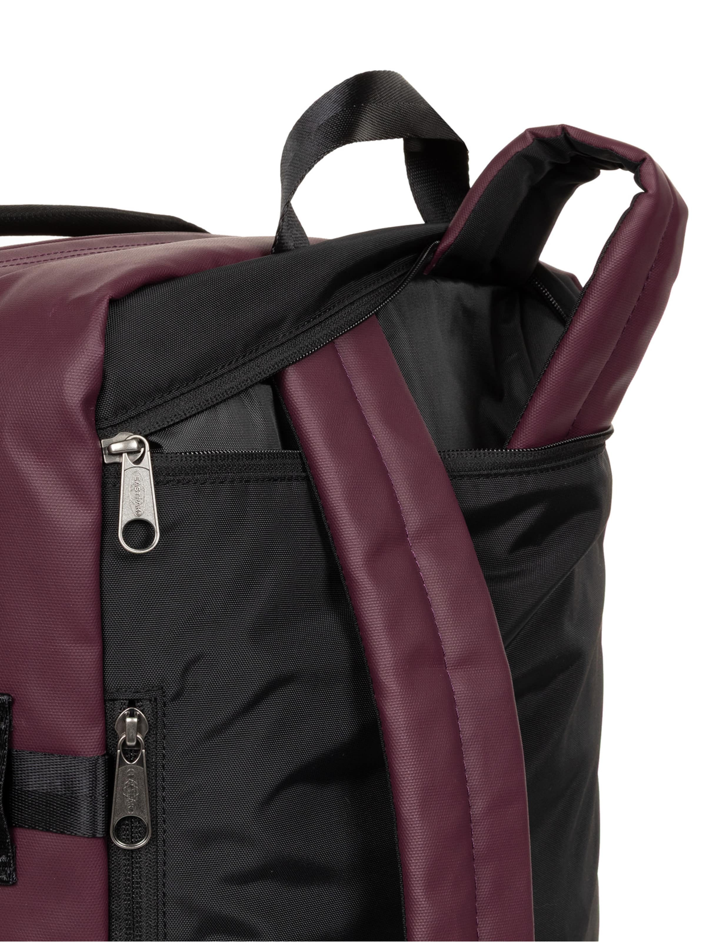 EASTPAK Weekendtas 'Travelpack' in Lila