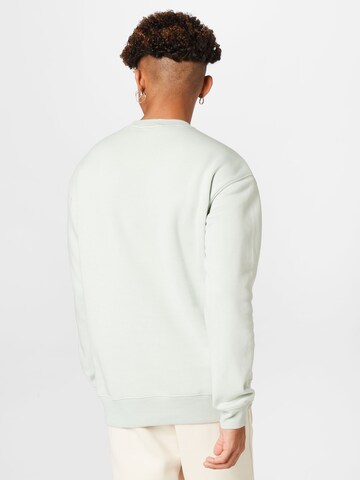 ADIDAS SPORTSWEAR Sportsweatshirt 'Essentials Feelvivid  Fleece Drop Shoulder' i grønn