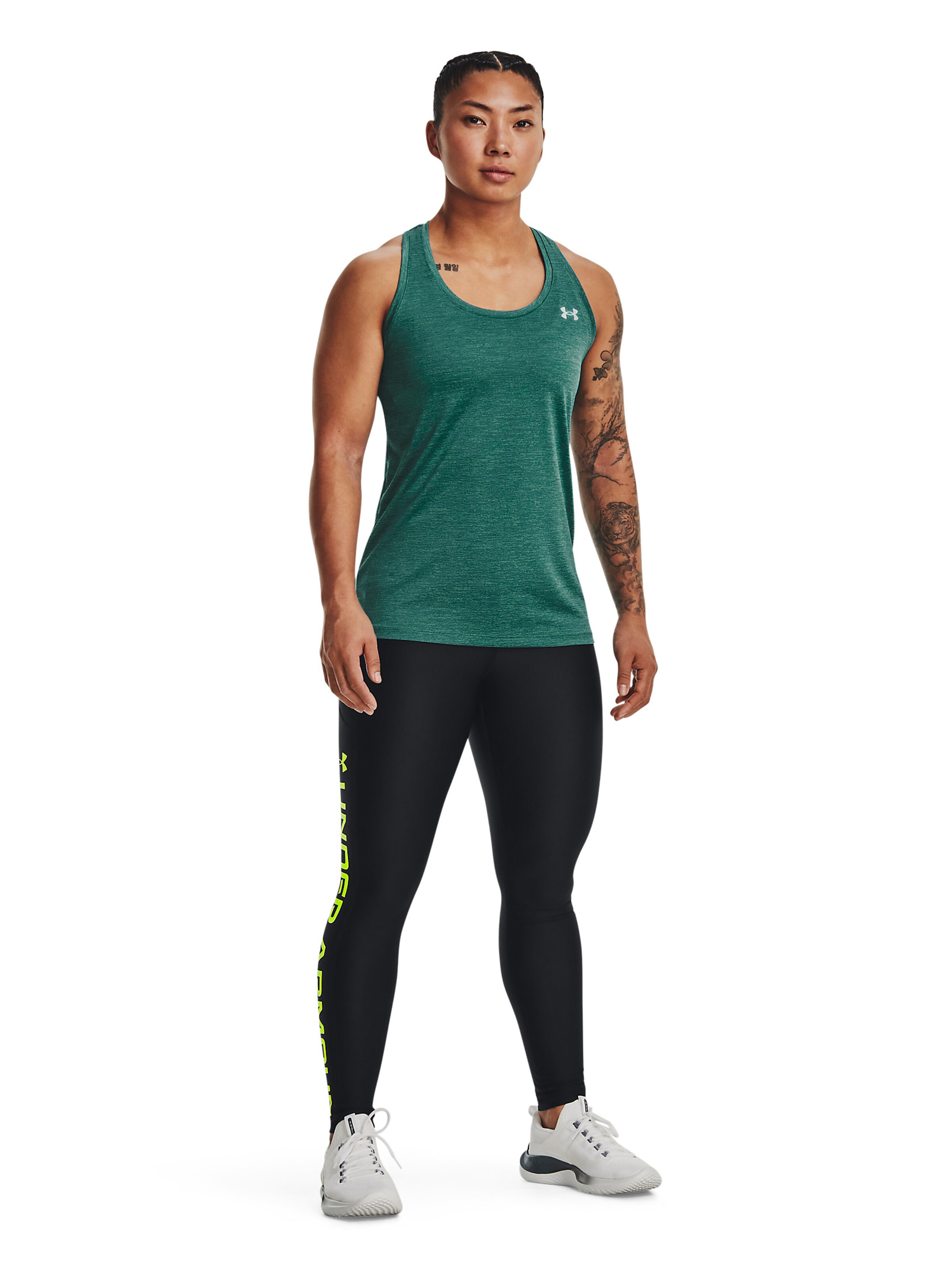 UNDER ARMOUR Skinny Workout Pants in Black