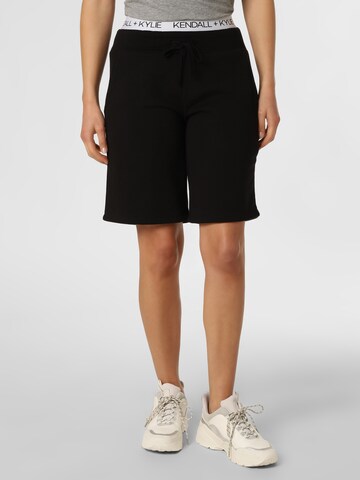 KENDALL + KYLIE Loosefit Shorts in Schwarz: predná strana