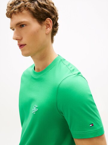TOMMY HILFIGER T-Shirt in Grün