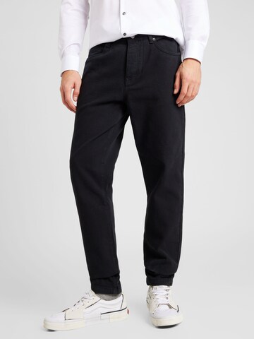 TOPMAN Regular Jeans in Black: front