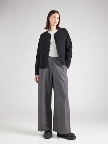 Giacca di mezza stagione 'PCMALINA' di PIECES in nero