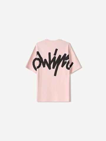 Tricou de la Bershka pe roz