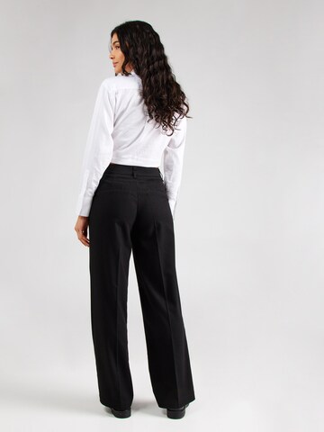 Wide Leg Pantalon à plis s.Oliver en noir