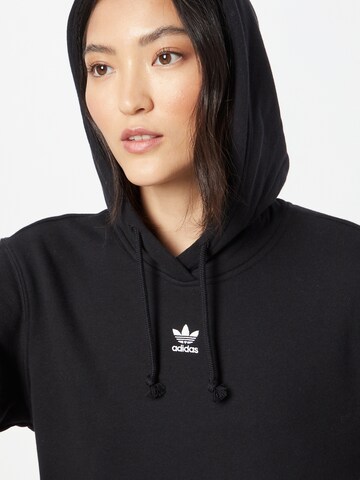 ADIDAS ORIGINALS Sweatshirt 'Adicolor Essentials ' in Schwarz