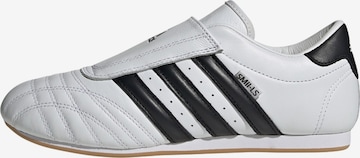 balta ADIDAS ORIGINALS Batai be raištelių 'Taekwondo': priekis