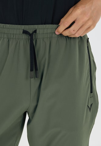 Virtus Tapered Sports trousers 'Benan V2' in Green