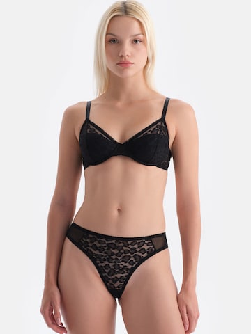 Dagi Стринги в Черный