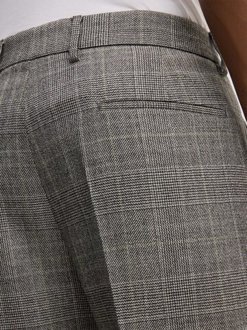 Loosefit Pantalon à plis STRELLSON en gris