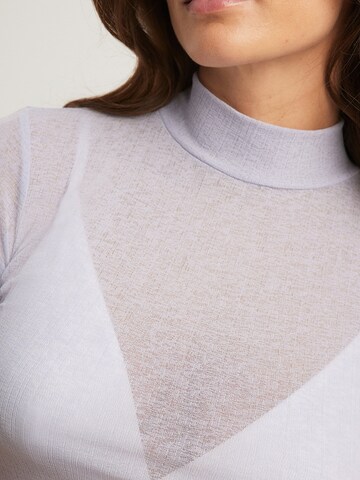 NA-KD T-Shirt in Blau