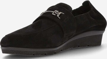 MEPHISTO Classic Flats in Black: front