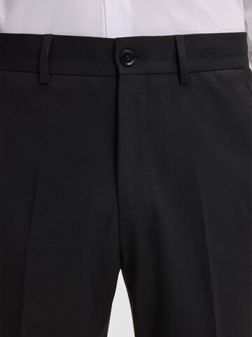 Regular Pantalon à plis 'Jory ' STRELLSON en noir