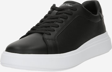 Sneaker low de la Calvin Klein pe negru: față