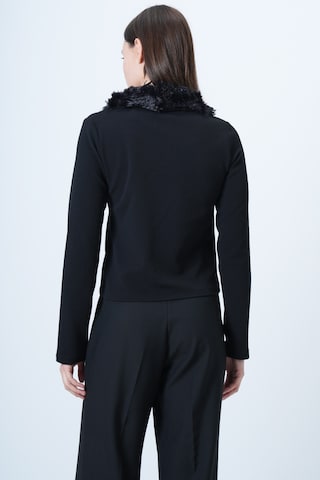 Trend Alaçatı Stili Blouse in Zwart