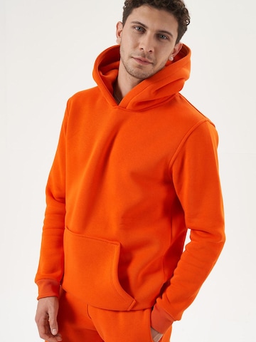 LOUIS LECLER Sweatshirt 'Hiro' in Rood