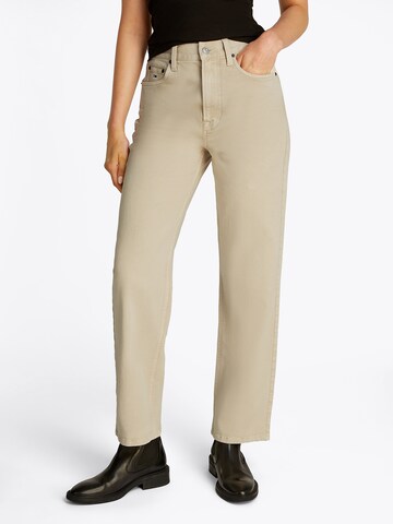 Tommy Jeans Regular Jeans in Beige: front