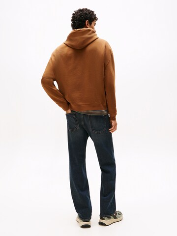 Tommy Jeans Tréning póló '90S VARSITY' - barna