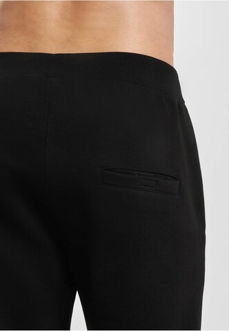 Ecko Unlimited Tapered Hose in Schwarz
