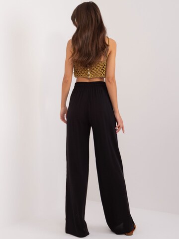 Madnezz House Regular Hose in Schwarz