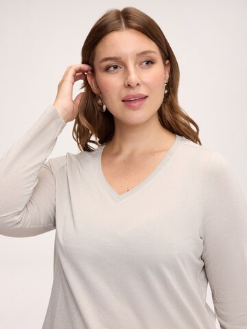 Fiorella Rubino Shirt in Beige