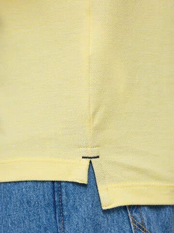 Tricou 'JJEPaulos' de la JACK & JONES pe galben