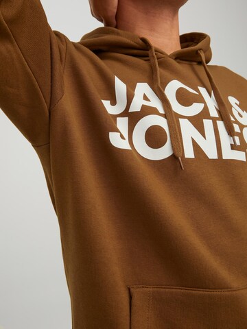 JACK & JONES - Sudadera en marrón