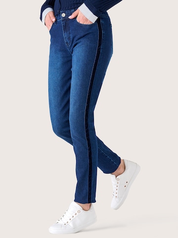 Camomilla Regular Jeans in Blue: front