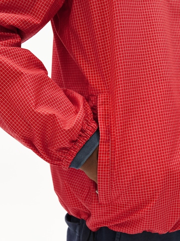 ARMEDANGELS Übergangsjacke in Rot