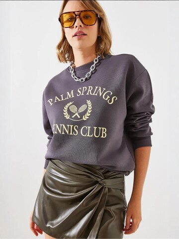 Bianco Lucci Sweatshirt in Grijs