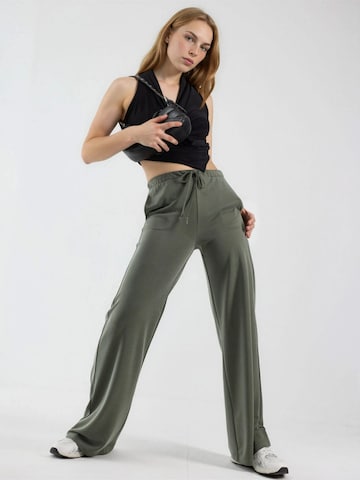 Busem - Tapered Calças de desporto em verde